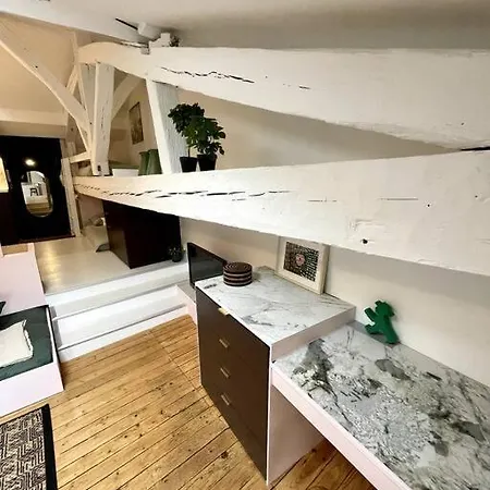 アパート Cocon Sous Les Toits De