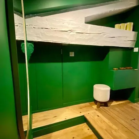 Cocon Sous Les Toits De アパート ボルドー